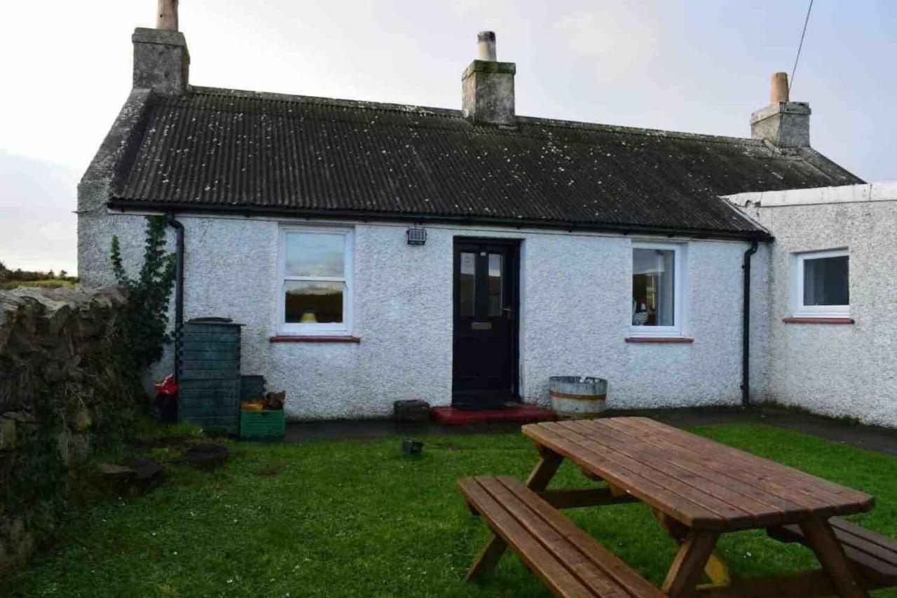 Quaint And Quirky Former Crofters Cottage In Port Ellen Exterior foto