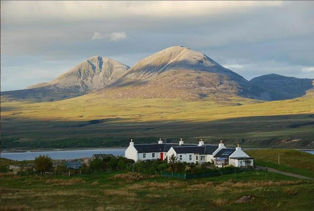 Quaint And Quirky Former Crofters Cottage In Port Ellen Exterior foto