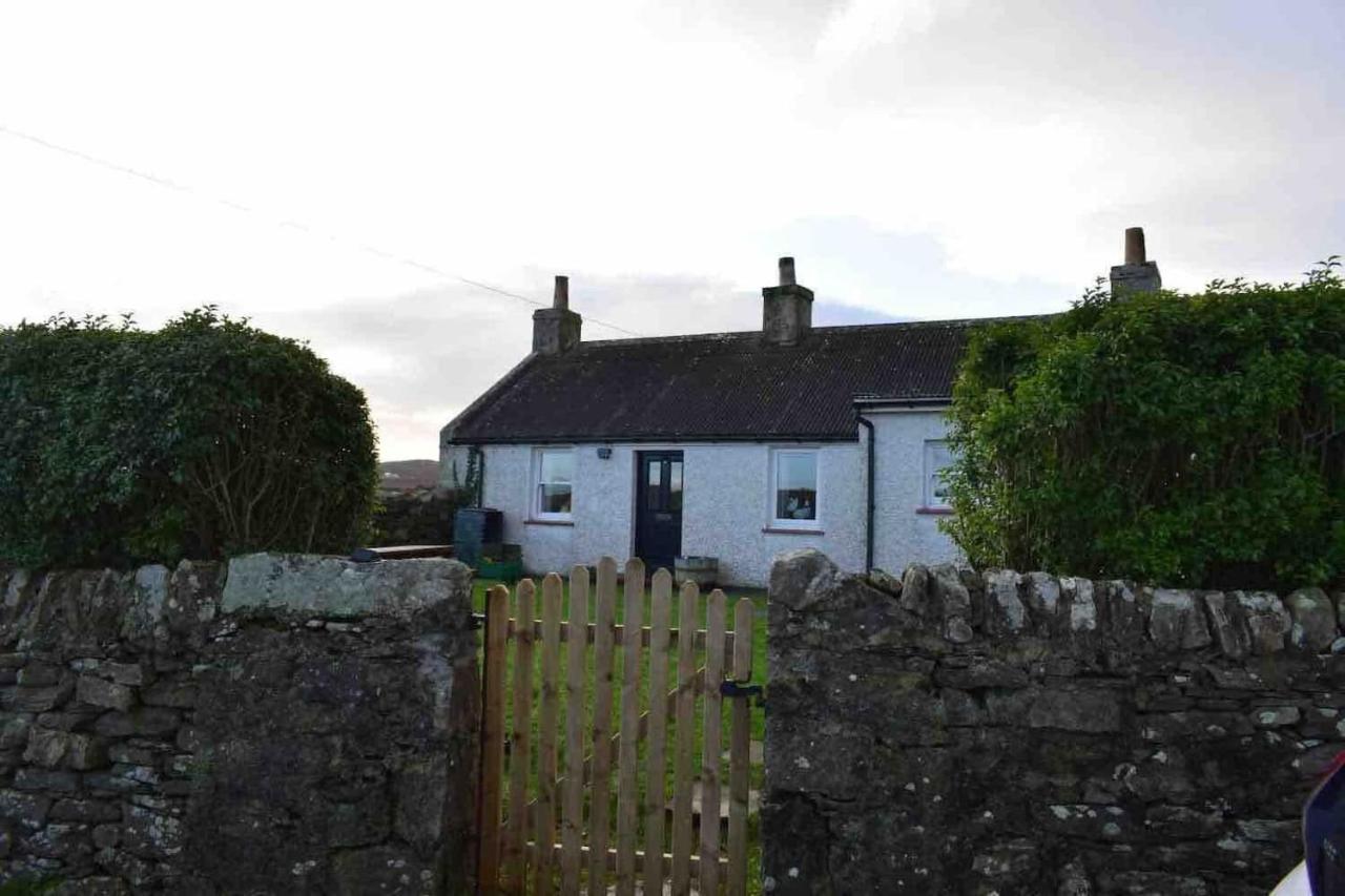 Quaint And Quirky Former Crofters Cottage In Port Ellen Exterior foto