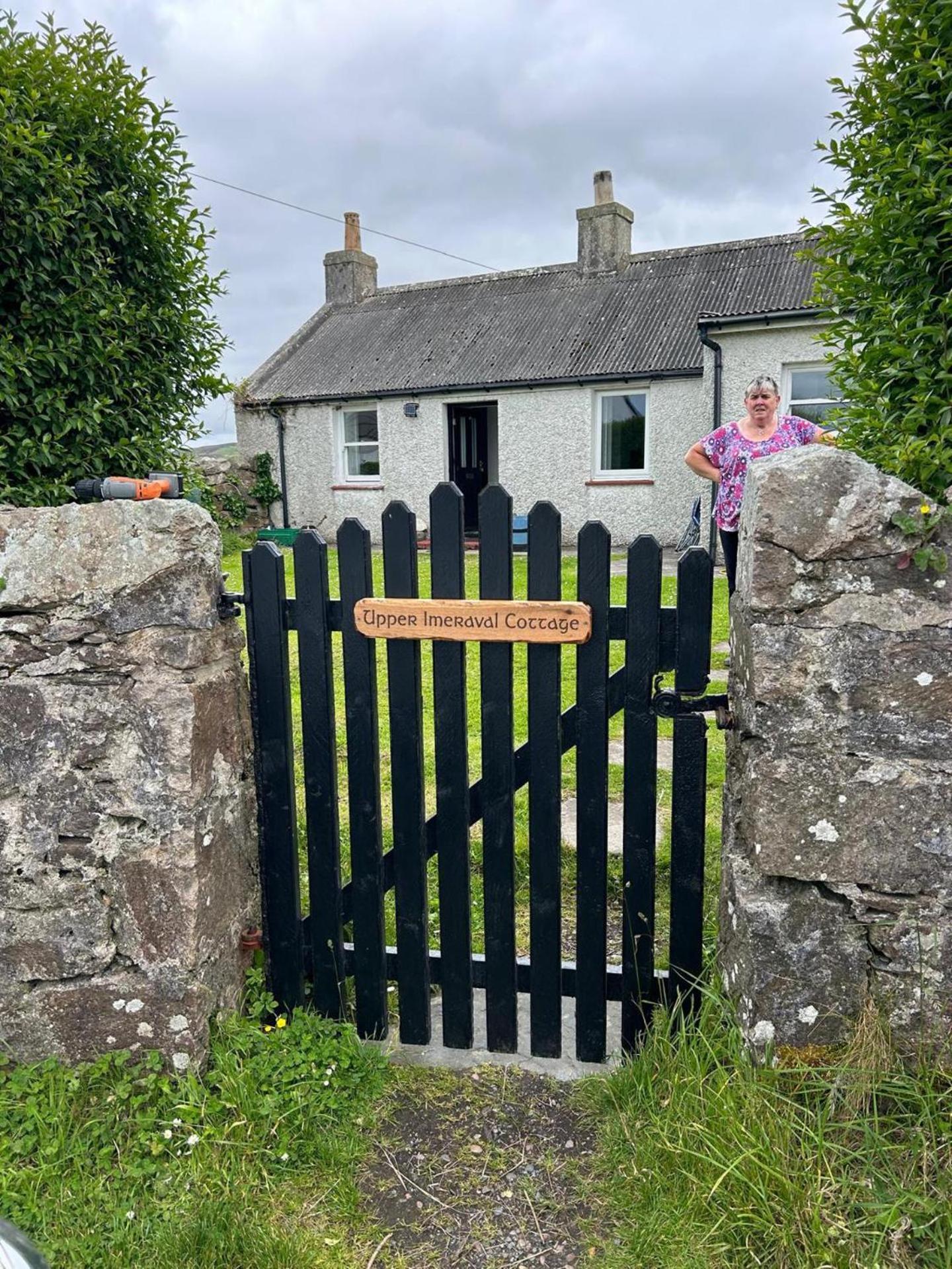 Quaint And Quirky Former Crofters Cottage In Port Ellen Exterior foto